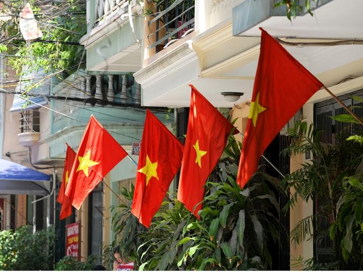Hotspot Matrix: Biến Xoài Non mặc bikini hot 100 thành cơ hội marketing đột phá